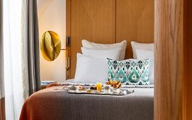 Hotel Vernet Champs Elysees Paris